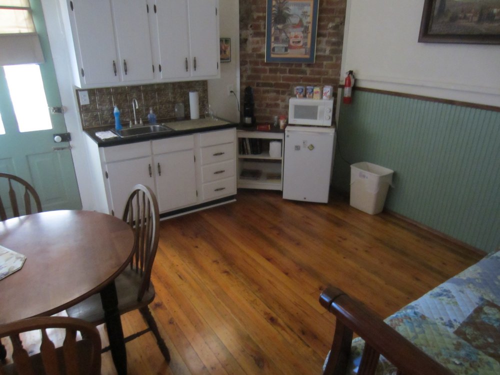 Patio Suite Kitchenette